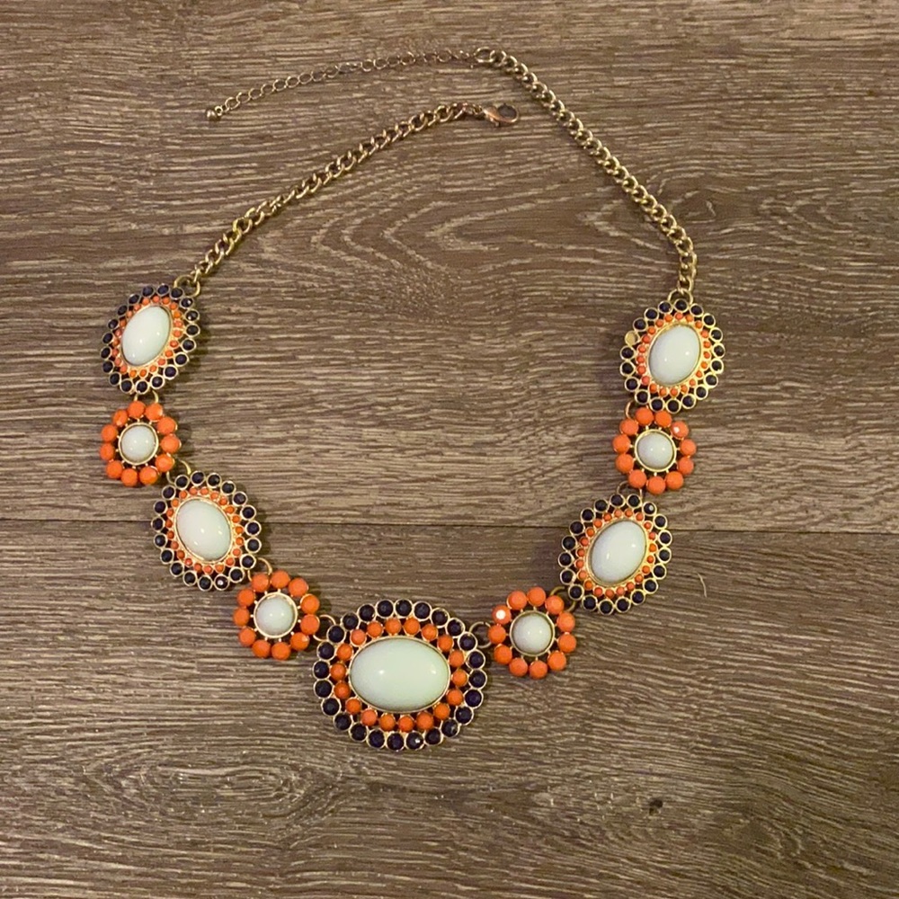 Costume jewelry necklace